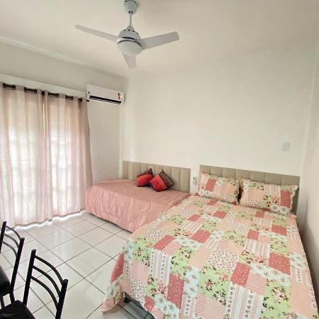 Apto Santos Gonzaga 50Mtrs Praia ภายนอก รูปภาพ